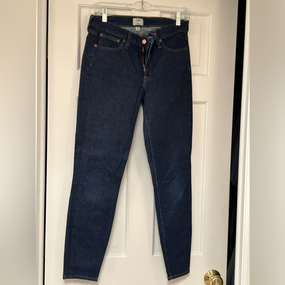 Jcrew 8 inch toothpick jeans dark denim wash size 28.  Good condition.